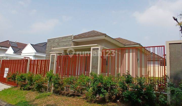 rumah sentul satu lantai sekolah sampoerna dan golf highland 2