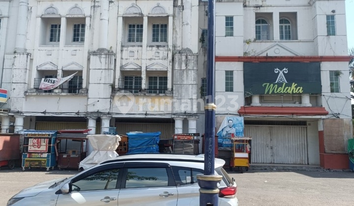 Batam City Shophouse for Rent for Office and Warehouse Near the Port 2