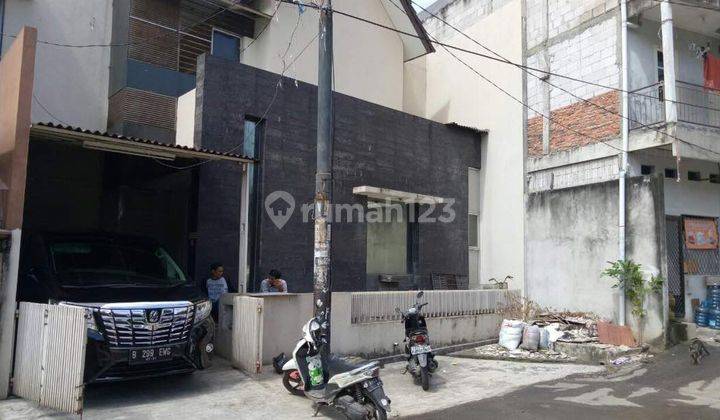 Rumah Bagus Dan Siap Huni di Jl. Teknologi Meruya, 0009 Jel 1