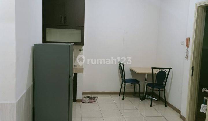 Apartemen Disewakan 2 Br, Siap Huni, Semi Furnish di City Resort 1