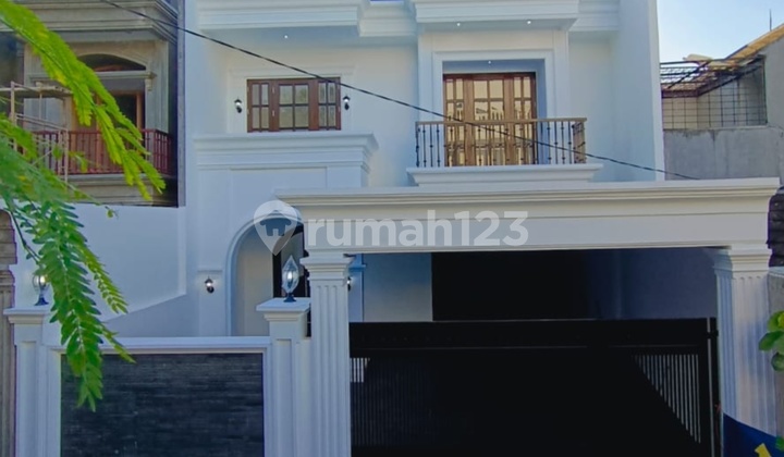 Rumah Baru Design Classic Modern di Area Pesanggrahan Rumah Baru Design Classic Modern di Area Pesanggrahan