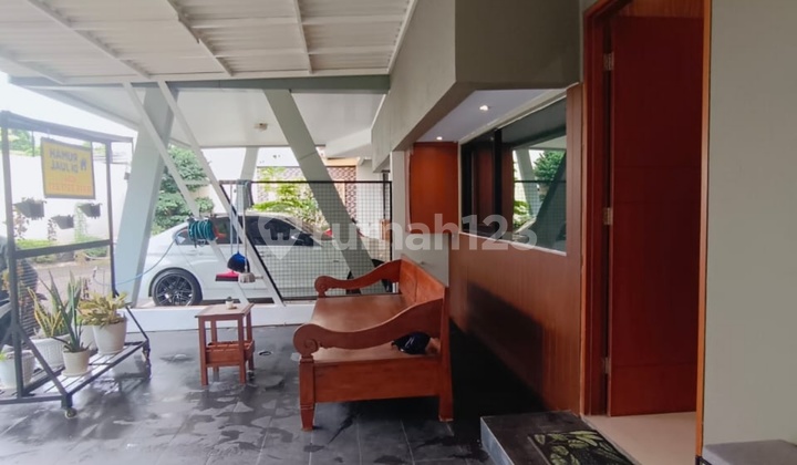 Dijual Cepat Rumah Full Furnished, 5 Menit MRT di Rempoa 2