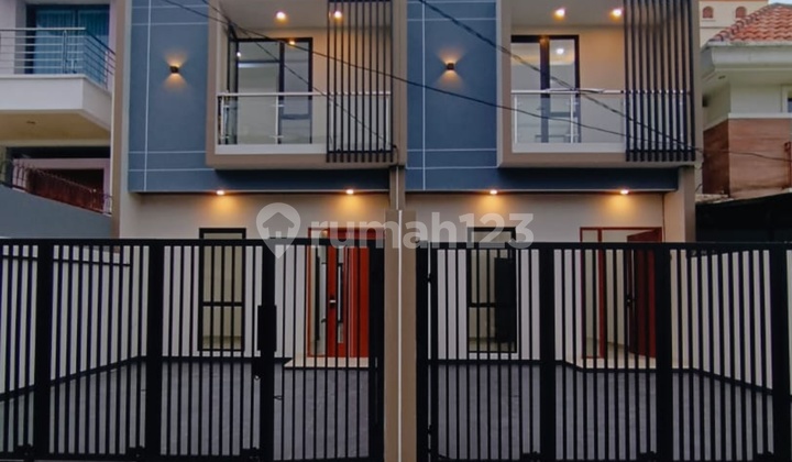 Rumah Baru Siap Huni, Lokasi Strategjs di Meruya