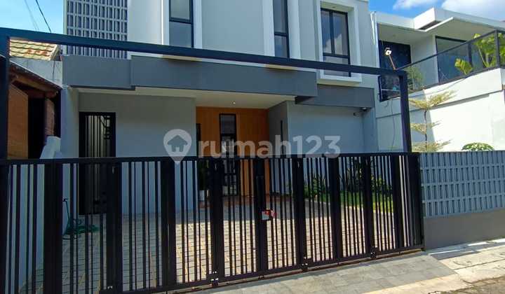 New House Ready to Occupy in Sector 3 - Bintaro 2