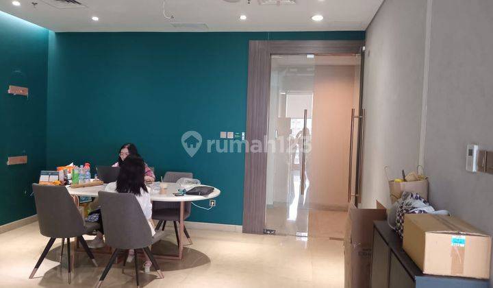 Kantor di Office gold coast 117 m SHM Bagus 2