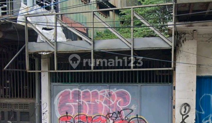 Shop House on the Protocol Roadside in West South Jakarta 2