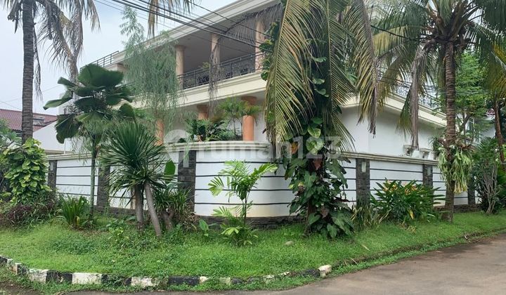 DiJual Rumah Mewah Hook di Lebak Bulus Adiyaksa