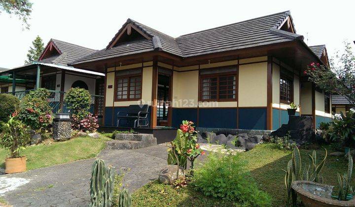 Di jual villa Yokohama kota bunga puncak  2