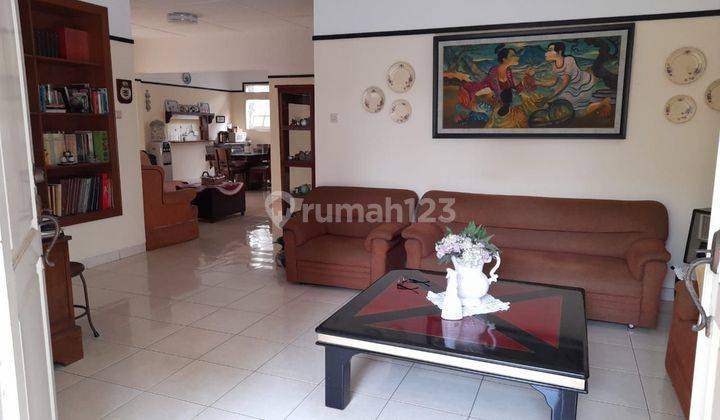 Dijual Rumah Art Deco Cantik, Lingkungan Nyaman di Cilandak  1