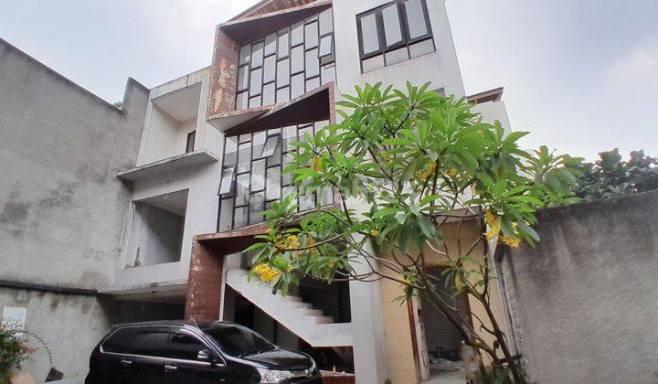 Dijual Cepat Brand New Townhouse 5 menit ke TB Simatupang  1