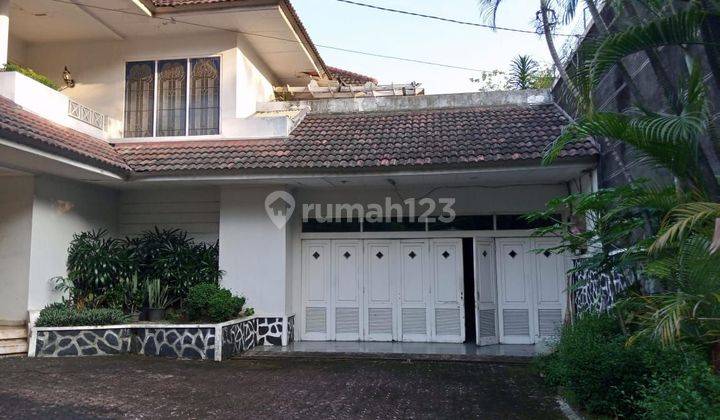 Di Jual Rumah Luas Terawat Di Jalan Lebak Bulus 1