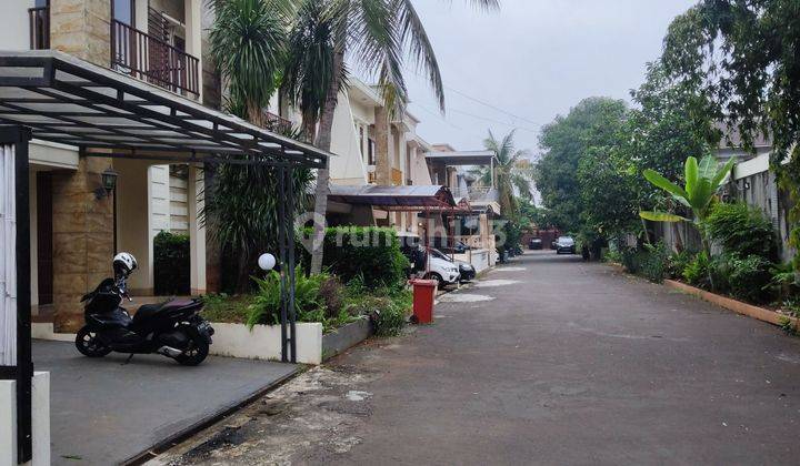 Rumah Townhouse dijual depan one bell park mall Fatmawati 2