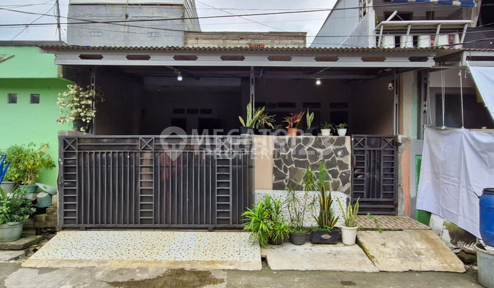 Rumah Dijual Cepat di Griya Indah Serpong Bagus Terawat Siap Huni