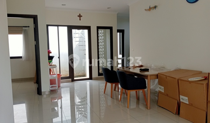 Dijual Cepat Rumah Diperumahan Summarecon Siap Huni