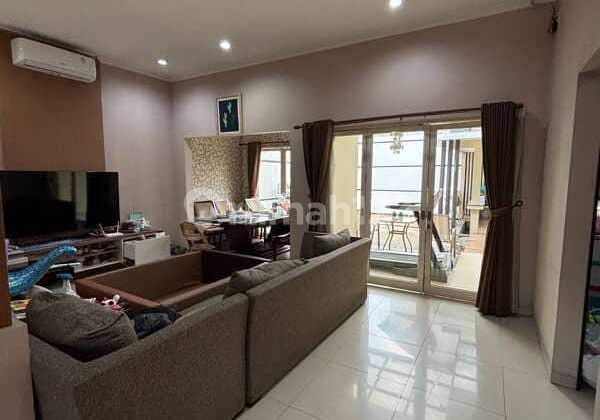 Rumah 2lt semi furnished siap huni di daerah Logam, Buah Batu Rumah 2lt semi furnished siap huni di daerah Logam, Buah Batu