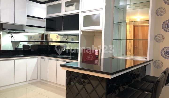 Condominium Green Bay 2Br Full Furnished Interior Mewah View Cakep