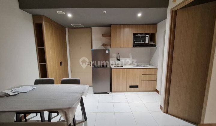 Apartemen BrandNew 2BR Full Furnished Rapi Tinggal Bawa Koper 2