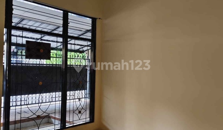 Rumah Luas Tanah 200M2 5 Kamar Tidur Denpasar Barat 2