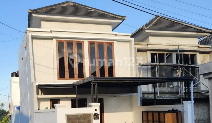 2-Storey House 3 Bedrooms Semi Furnished Tabanan Area