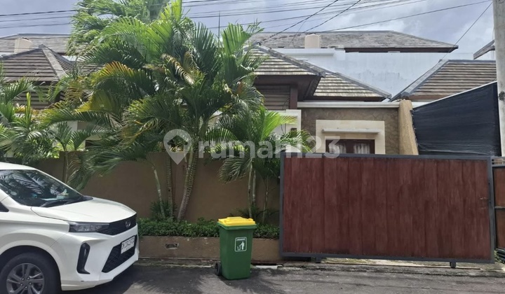 House With One Gate Security System, Located In Taman Giri Nusa Dua.