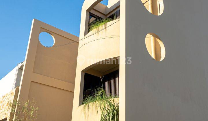 2 Bedrooms Modern Villa In Perernan Area 1