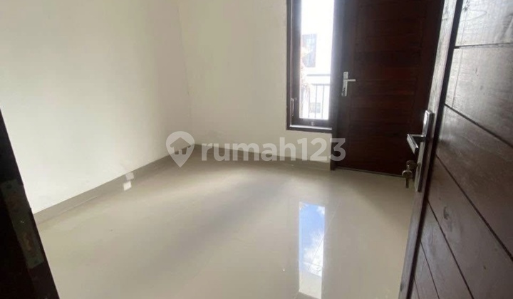 Dikontrakkan Rumah Baru Lantai 2 Jl Suradipa Peguyangan Kaja Denpasar Utara 2