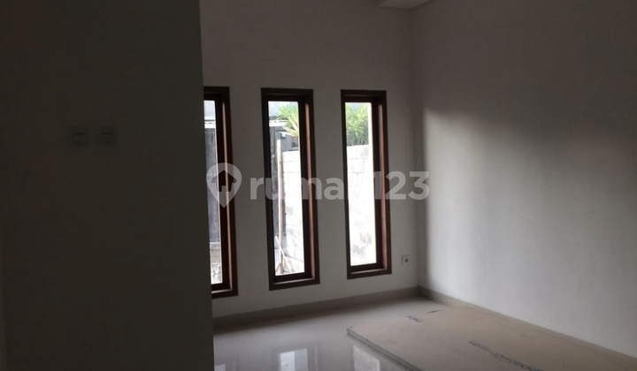 Disewakan (For Rent) Rumah 2 Lantai, Lokasi Sangat Strategis Daerah Pesanggaran Dekat Tol Bali Mandara 2
