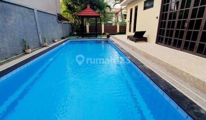 For Rent 4 Bedrroms Large Villa In Puri Gading Jimbaran 1