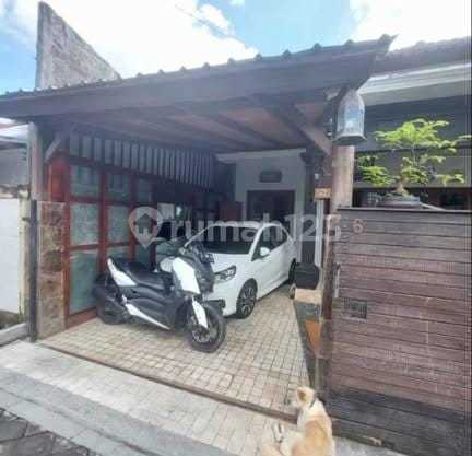 Local house semi villa padonan 2