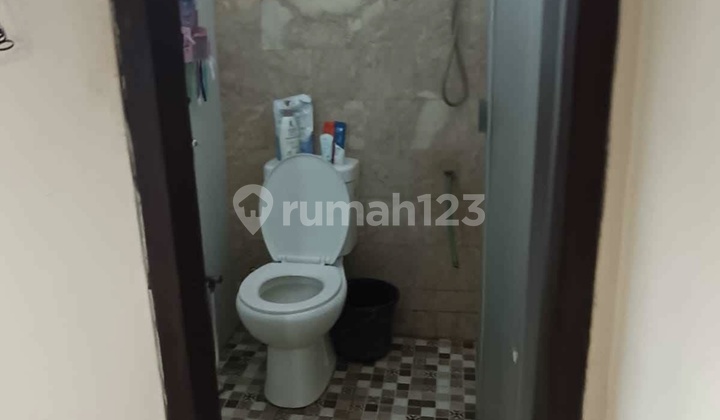 Dikontrakan Rumah Buana Raya Denpasar Barat 2 Lantai, Semi Furnished 2