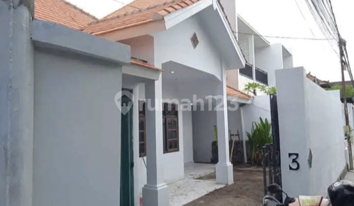 Rumah Luas 3 Kamar Tidur Kerobokan Kelod Area