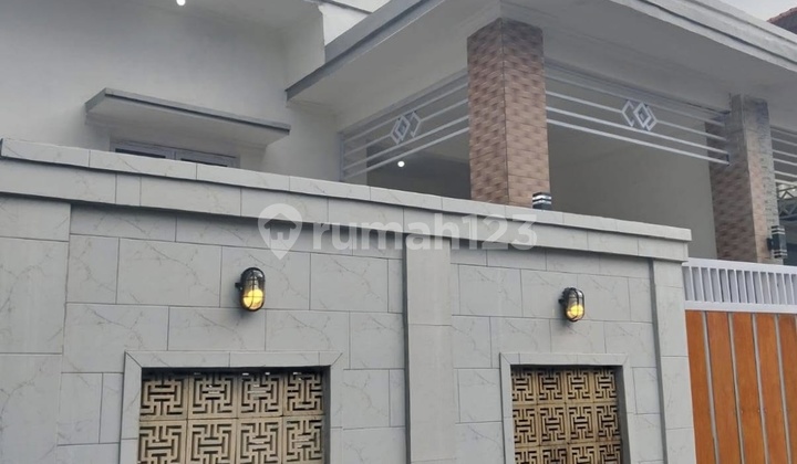 For Rent House in Taman Griya For Rent House in Taman Griya