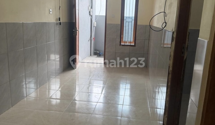 2 Bedroom House on Jl Mekar Pemogan 2
