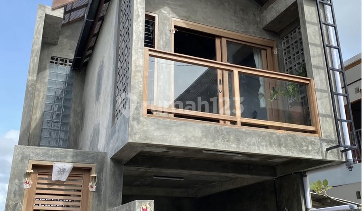 2 Bedrooms Furnished House In Penatih Denpasar Timur