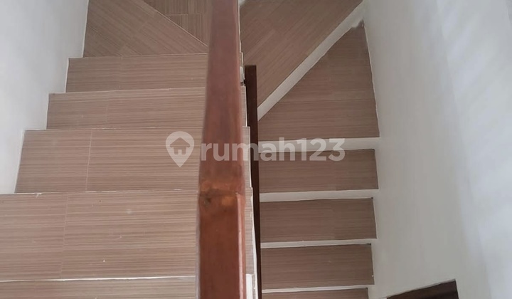 2-Storey House 3 Bedrooms Semi Furnished Tabanan Area 2