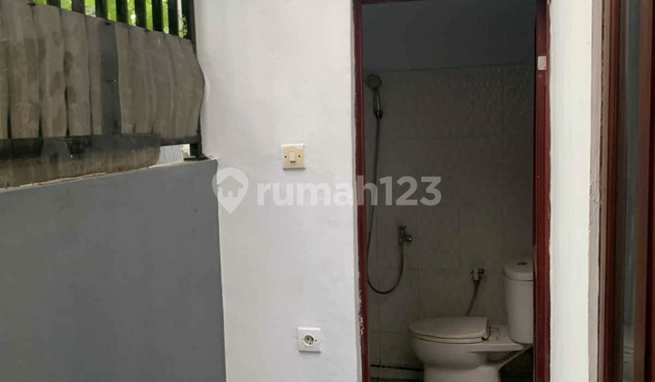 Di Kontrakan Rumah Bebas Banjir di Cargo Gatsu Barat 2