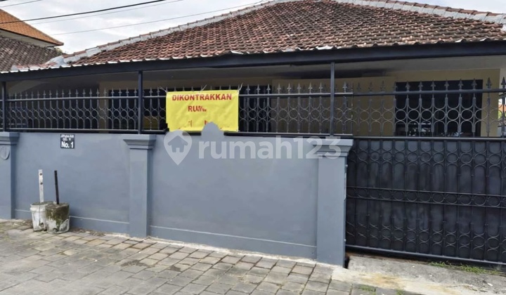 Rumah Luas Tanah 200M2 5 Kamar Tidur Denpasar Barat 1