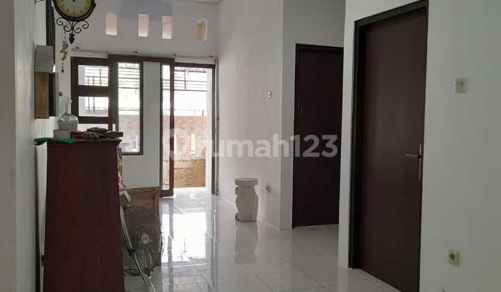 Di sewakan rumah semi furnished area beranda bukit ungasan