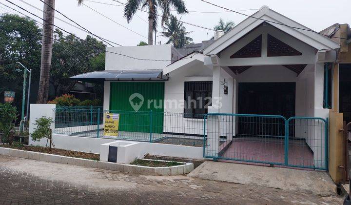 Rumah Cantik siap huni dengan fasilitas oleh raga yang ciamik 1