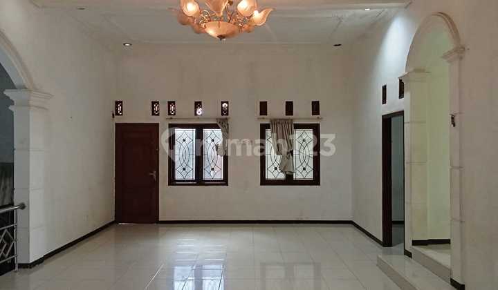 #1 Majalengka Rumah.besar.halaman.luas 2