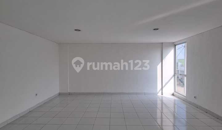 Warehouse for Rent Near Soeta Airport