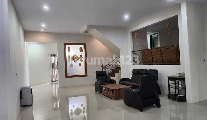 Dijual Rumah Pik Kuda Laut Ukuran 10x25 Semi Furnish