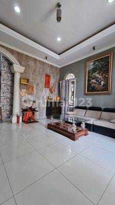For Sale Cheap Gold Coast House 20x30 Fully Furnished, Pantai Indah Kapuk, North Jakarta 2