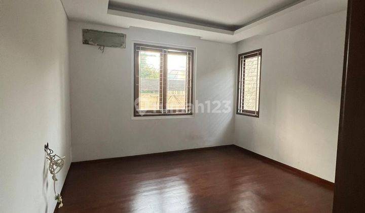 Dijual Rumah Taman Villa Meruya Luas 374 Semi Furnish Jakbar  1