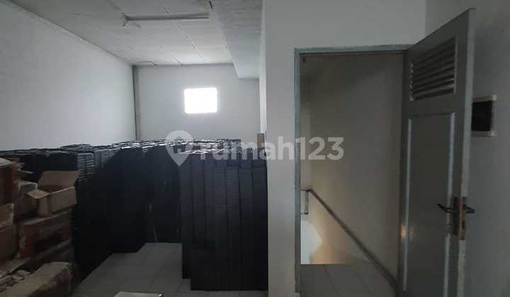 For sale: 4.5x17 4-story shop house on Kapuk Kamal Raya, West Jakarta. 2