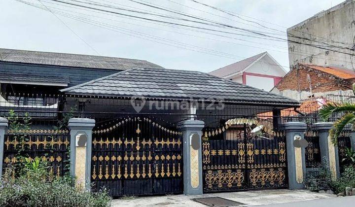 Rumah Bagus SHM di Cempaka Putih Tengah, Jakarta Pusat 1