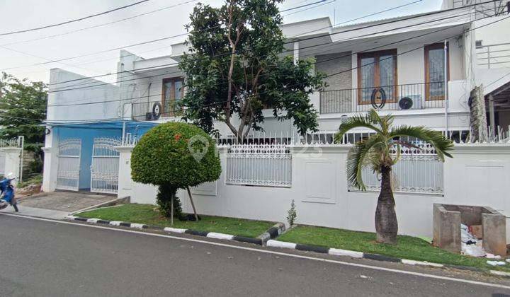 Rumah 2 Lantai Semi Furnished SHM di Pulomas Barat Kayu Putih Jakarta Timur, Jakarta Timur 1