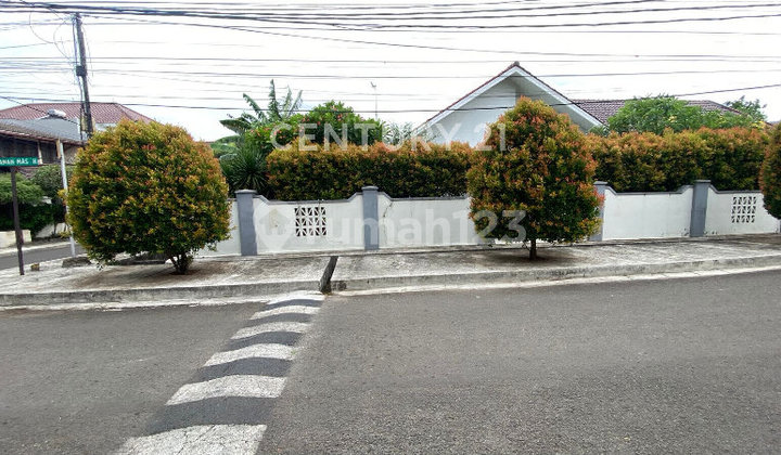 Large House in Tanah Mas East Jakarta Near Public Facilities