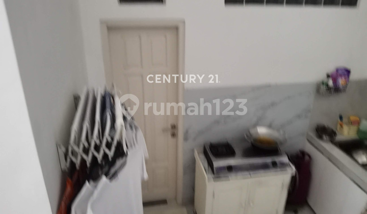 2-Story Strategic House Near Main Road in West Pulomas S8552 2