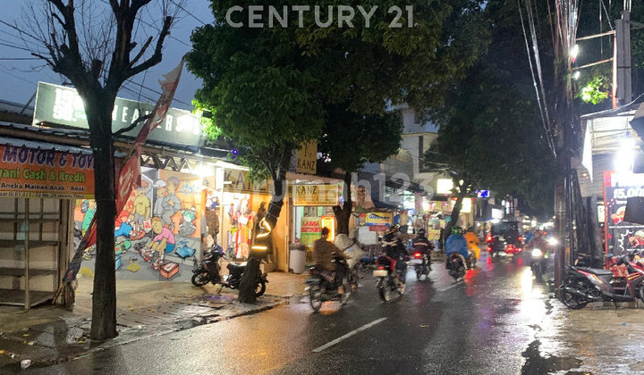 Cheapest Strategic 3-Story Shophouse for Business in Condet R2237 2